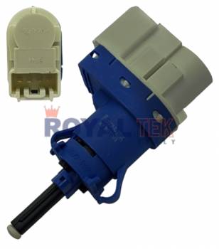 BULBO SENSOR DE STOP ROYALTEK FORD ECOSPORT 2017 > / KA / RANGER 2016> / TRANSIT 2014 > / KUGA 2013 > / FOCUS 2012 > / MONDEO / S-MAX / MUSTANG --- OEM 8T4Z13480A GL3T9G854B GL3Z13480A